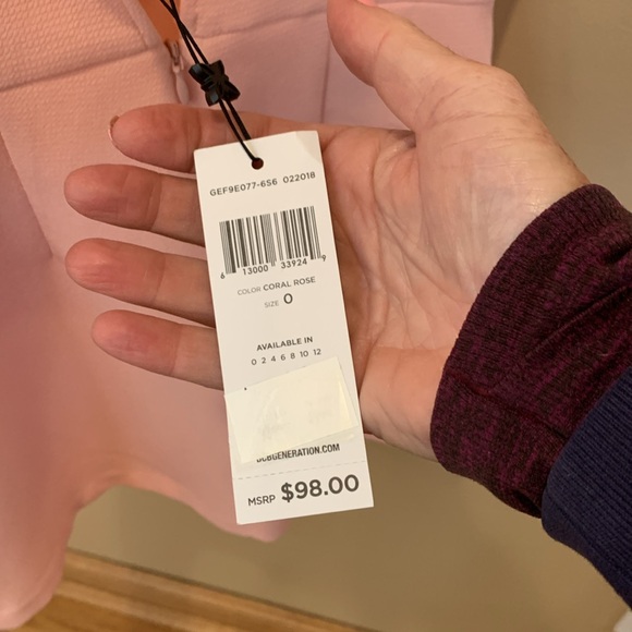 BCBGeneraton  brand new peach short romper satin tie low back  size 0 new - Picture 4 of 6